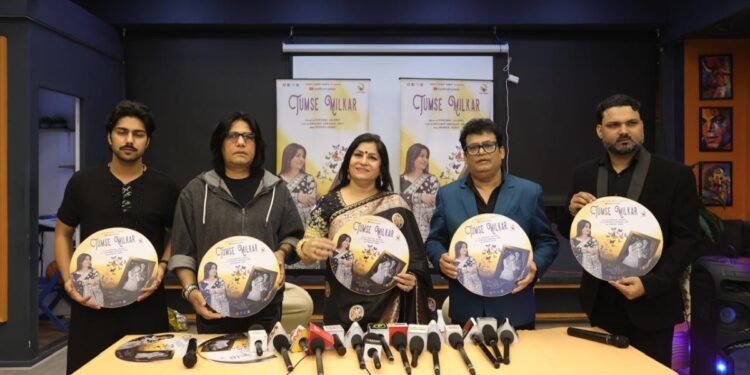 Renowned Poetess Urvashi Agrawal ‘Urvi’s Ghazal ‘Tumse Milkar’ Released by Audio Curry