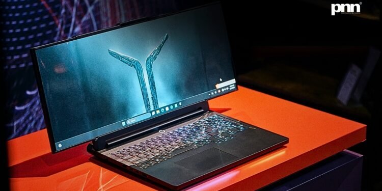 Lenovo’s Rollable OLED Laptop Is Audacious, Addictive — And Slightly Uncomfortable In All The Right Ways