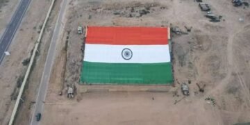World’s Largest Khadi National Flag to be Displayed in Kutch’s Dhorodo on the 77th Republic Day