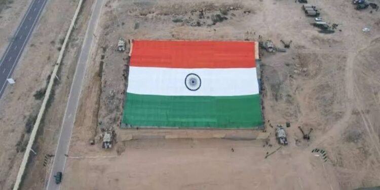 World’s Largest Khadi National Flag to be Displayed in Kutch’s Dhorodo on the 77th Republic Day