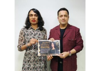Manobal Maharathi Glamika Celebrates Her Birthday with Dr. Vivek Bindra and Deepak Bajaj