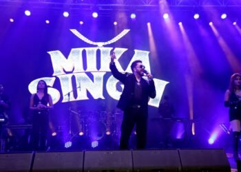 Flying Frog World Delivers a Grand Live Music Experience with Mika Singh at Khar Gymkhana