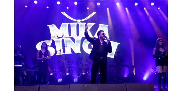 Flying Frog World Delivers a Grand Live Music Experience with Mika Singh at Khar Gymkhana