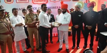 Social Activist Dr. Binu Varghese Honored for Traffic Safety Contributions by Deputy Chief Minister Shri Eknath Shinde