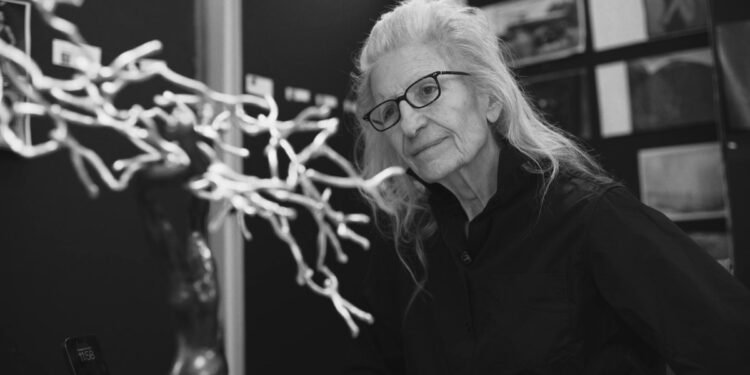 Annie Leibovitz Receives Lifetime Achievement Award, Set to Begin New Creative Chapter in India