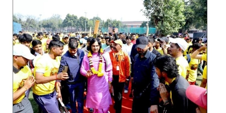 Sanatan Premier League Gets Strong Response Across the Country, Huge Crowd Seen in Delhi