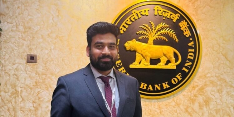 The 15-Hour Problem – Why Indian SMBs Still Struggle With Cash Flow Visibility: Karthik Bukkambudhi, Founder, Paywize