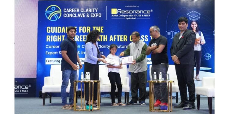 Resonance Hyderabad Awards Tablets to Top 100 Mega ResoFAST 2026 Achievers