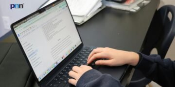 Freelance Writing Jobs: How Beginners Earn Their First Rs. 10,000