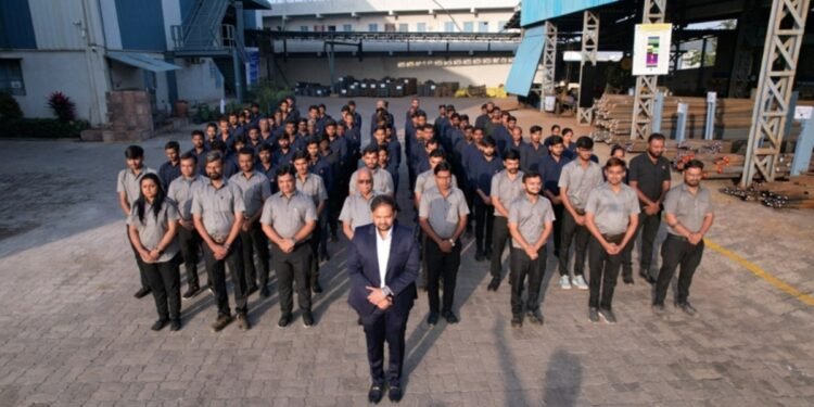 This commerce background Founder took roots in technical manufacturing and built a 150,000 sq ft factory