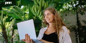 Email Funnel: How One Visitor Turns into Ongoing Revenue