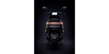 Hydra EZ, the Tesla of EV Scooters in India Has Arrived