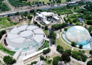 Gujarat Science City: A Leading Summer Vacation Destination for Students and Science Enthusiasts