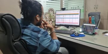 They Lost Everything at 30. Twelve Months Later, They Built a Rs 1 Crore Empire from Scratch