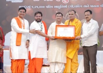 Duttashrey Aashram Sets Record with 24-Hour Uninterrupted Datta Bavani Recitation and 1.25 Lakh Paan-Clove Offerings During Hanuman Yagna