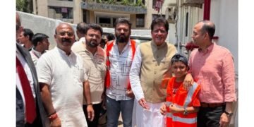 Hon’ble Union Minister Shri Piyush Goyal Joins Go Dharmic Food Distribution Drive in Mumbai