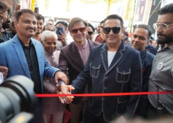 Dr Vivek Bindra’s Bada Business Investee Company Branded Factory Launches Mega Retail Outlet in Vadodara