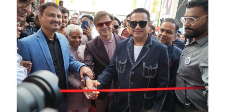 Dr Vivek Bindra’s Bada Business Investee Company Branded Factory Launches Mega Retail Outlet in Vadodara