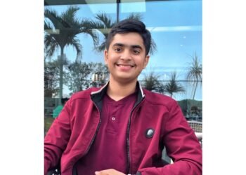 Ahmedabad’s Krishiv Achyut Dani Becomes CBSE India Topper with 499/500 Marks in Class XII After Re-evaluation, Achieves Feat Through Self-Study