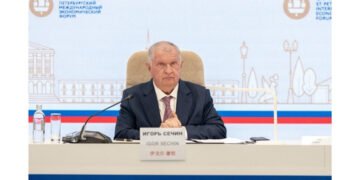 Sechin Discusses the Current State of Global Institutional Coordination