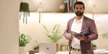Psychic Medium Daksh Introduces Akashic Records Reading for Love and Relationships