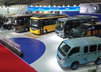 Tata Motors Showcases Next-Generation Passenger Mobility Solutions at Prawaas 5.0, Launches New Ultra Prime and Starbus Prime Range