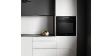 Cook with Confidence Using Hafele’s Midora Steam Oven with Telescopic Shelf Supports