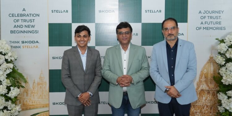Stellar Škoda Delivers Over 100 Vehicles Across Gujarat on the Auspicious Occasion of Rath Yatra