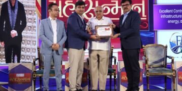 Entrepreneur Karan Bothara Honoured with Mahasanman Award by Gujarat Chief Minister