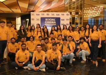 Surbhi and Palak Madhwani Launch Social Cinema Through the First EPIC Premiere of RAJUAAT at Rajhans Precia, Surat