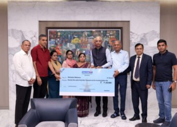 Bank of India presents Rs. 71 lakh accidental insurance claim to family of SRK Exports employee