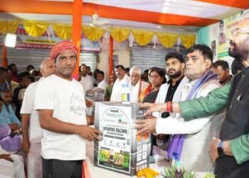 Aahwahan Foundation & NephroPlus CSR: Standing with 500 Marginal Farmers in Their Time of Need, in Dhanarua, Patna, Bihar