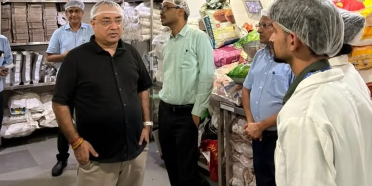 IRCTC CMD Rahul Himalian inspects Mumbai’s Catering Network, puts focus back on Quality and Hygiene