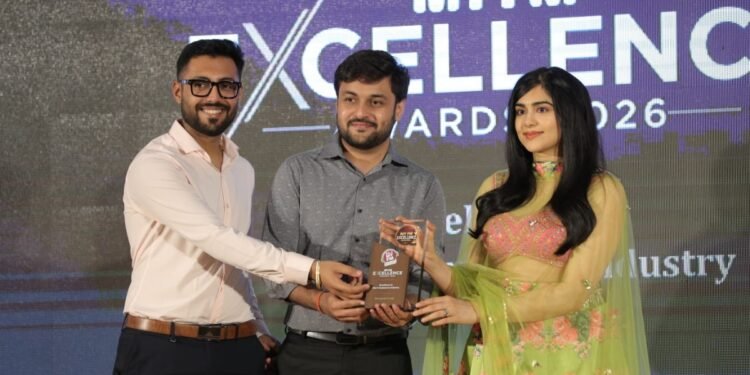 Surat’s Own Research-Driven Startup Navinmart Wins MY FM Excellence Award 2026 For Excellence In E-Commerce