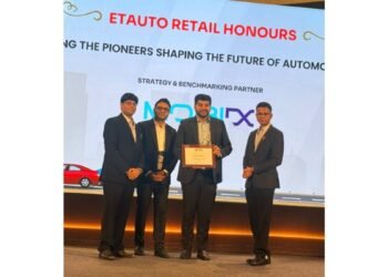 Punit Parwani Honoured by The Economic Times’ ETAuto for Excellence in Automotive Retail Growth in Central India
