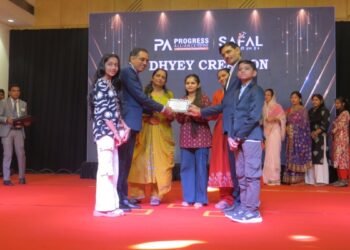 Progress Alliance’s Unique Initiative in Surat: Over 500 Team Members Honoured at SAFAL Programme