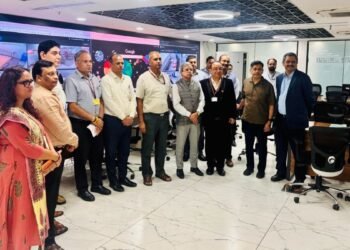 Railway Board Chairman Reviews IRCTC’s Central War Room in Delhi, Praises Strong Monitoring and Food Quality Check