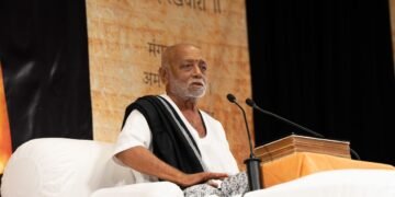 Morari Bapu Asks Harvard to Preserve India’s Sacred Texts as Nine-Day Ram Katha Concludes