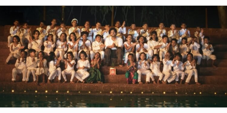 Mahesh Kale’s Song Lahanpan Dega Deva Strikes a Chord, Evoking Longing for Childhood Innocence