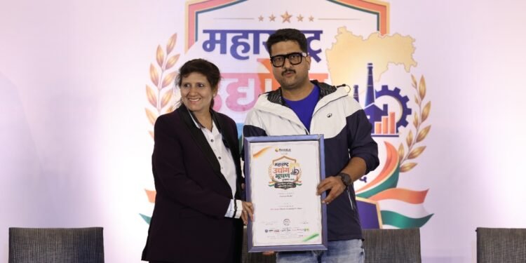 Rajashri World Honoured as Best Tours & Travels Company in Thane