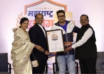 Mr. Swapnil Aabaji Patil & Mr. Sunil Aabaji Patil of Shri Gajanan Dairy & Milk Products Honoured for Best Quality Milk Products in Jalgaon