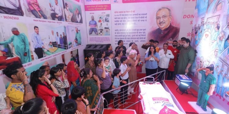 Ganeshotsav Becomes a Festival of Life Donation: Over One Lakh Devotees Receive the Message of Angdaan-Jeevandan at Donate Life and Vaastav Group Pandal