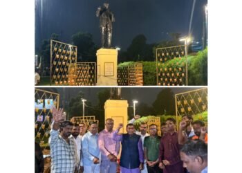 Thousands of Diyas Lit Before Babasaheb Ambedkar Statue at ‘Aashirwad No Divdo’ in Ahmedabad