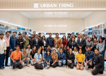 Gujarati Cinema Star Malhar Thakar Visited ‘Blue Club’ in Vadodara on October 25th